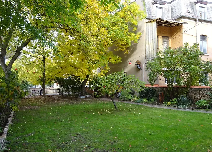 Hummel Hostel - Historische Stadtvilla mit Garten Weimar 
